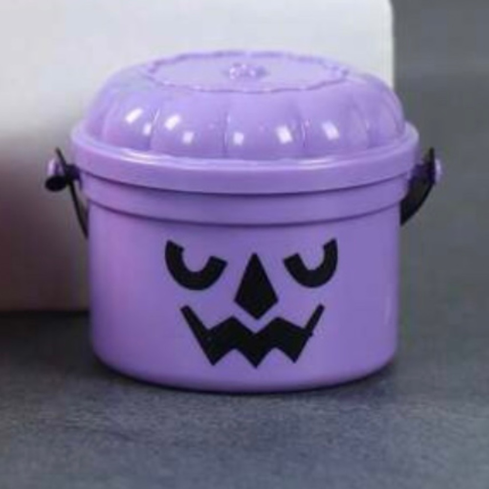 Labubu Halloween mini basket